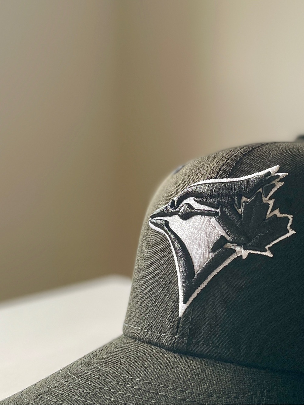 Sold Out Black/White Toronto Blue Jays 1993 World Series Patch 59FIFY Fitted Cap - Picture 2 of 6